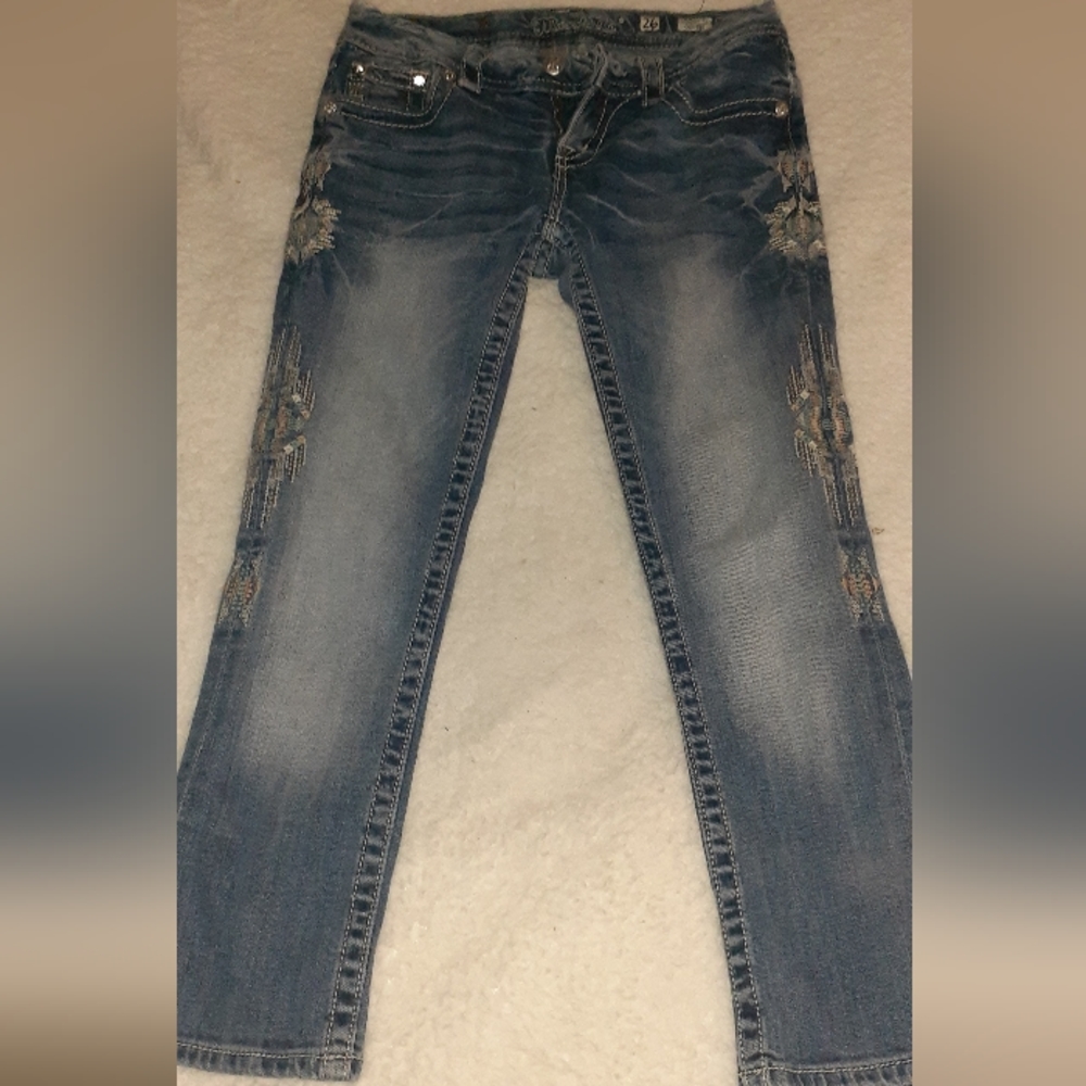 Miss me Capri size 26